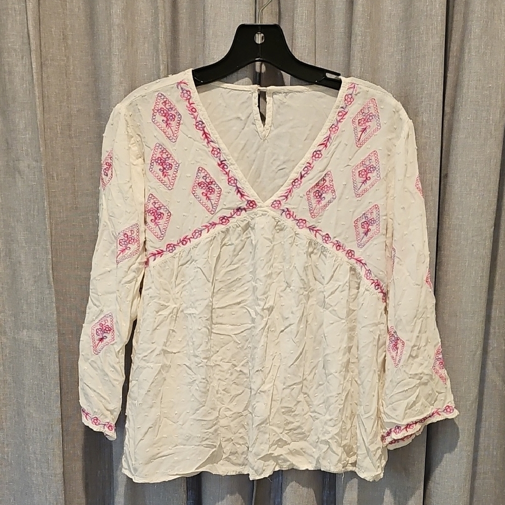 Luna Moon White with Pink/Purple Embroidered Flowy 3/4 Sleeve Blouse